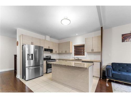 214 Sedgewood Street, Kitchener, ON - Indoor Photo Showing Kitchen With Stainless Steel Kitchen