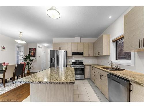 214 Sedgewood Street, Kitchener, ON - Indoor Photo Showing Kitchen With Stainless Steel Kitchen With Double Sink With Upgraded Kitchen