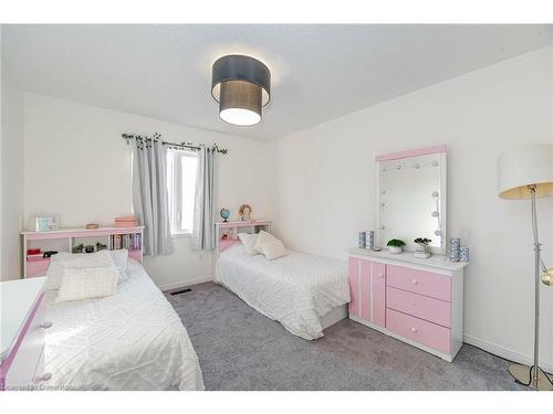 314 Duncan Lane, Milton, ON - Indoor Photo Showing Bedroom