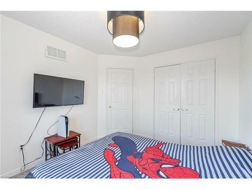 314 Duncan Lane, Milton, ON - Indoor Photo Showing Bedroom