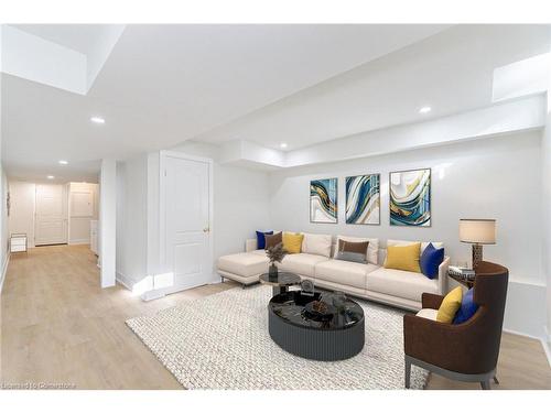 314 Duncan Lane, Milton, ON - Indoor Photo Showing Living Room