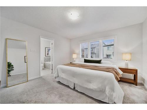 42 Curtis Street, Breslau, ON - Indoor Photo Showing Bedroom