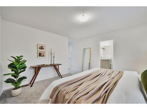 42 Curtis Street, Breslau, ON - Indoor Photo Showing Bedroom