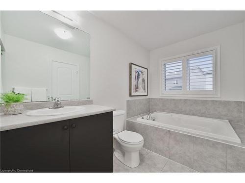 42 Curtis Street, Breslau, ON - Indoor Photo Showing Bathroom