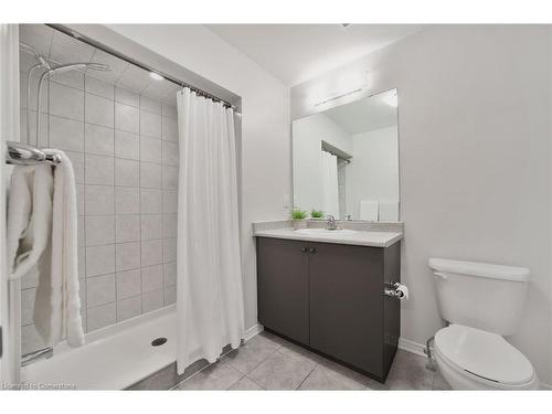 42 Curtis Street, Breslau, ON - Indoor Photo Showing Bathroom