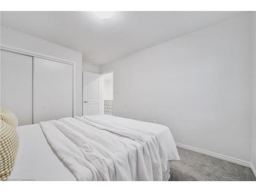 42 Curtis Street, Breslau, ON - Indoor Photo Showing Bedroom