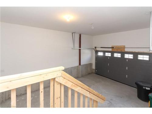 165 Rosie Street, The Blue Mountains, ON - Indoor Photo Showing Garage