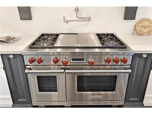 515 Wettlaufer Terrace, Milton, ON - Indoor Photo Showing Kitchen