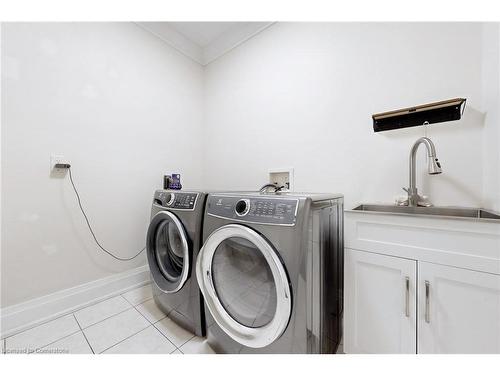 515 Wettlaufer Terrace, Milton, ON - Indoor Photo Showing Laundry Room