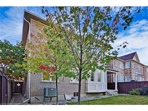 515 Wettlaufer Terrace, Milton, ON - Outdoor