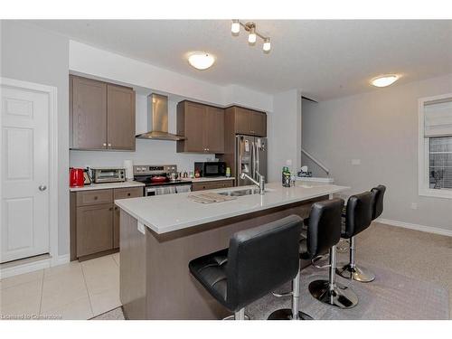 122 Oat Lane, Kitchener, ON - Indoor Photo Showing Kitchen