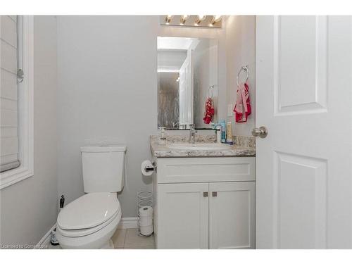 122 Oat Lane, Kitchener, ON - Indoor Photo Showing Bathroom