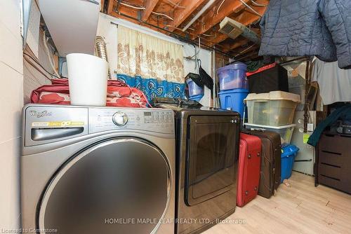 17 North Alarton Street, Mississauga, ON - Indoor Photo Showing Laundry Room