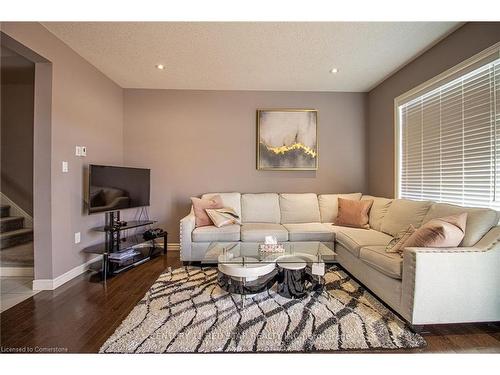 214 Poppy Drive E, Guelph, ON - Indoor Photo Showing Living Room