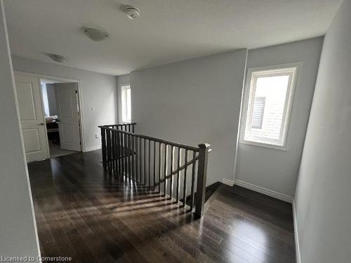 118 Dunrobin Lane, Grimsby, ON - Indoor Photo Showing Other Room