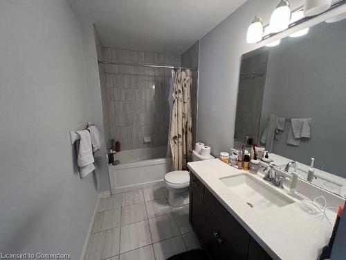 118 Dunrobin Lane, Grimsby, ON - Indoor Photo Showing Bathroom