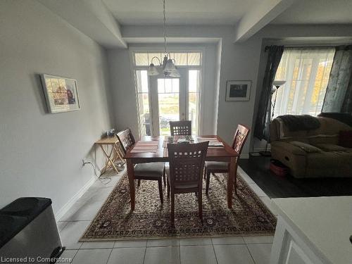 118 Dunrobin Lane, Grimsby, ON - Indoor Photo Showing Dining Room