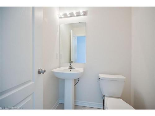 68 Palace Street, Thorold, ON - Indoor Photo Showing Bathroom