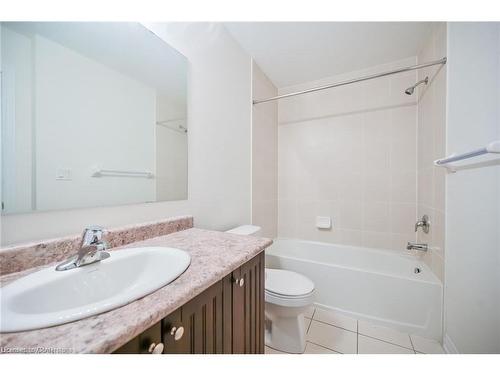 68 Palace Street, Thorold, ON - Indoor Photo Showing Bathroom