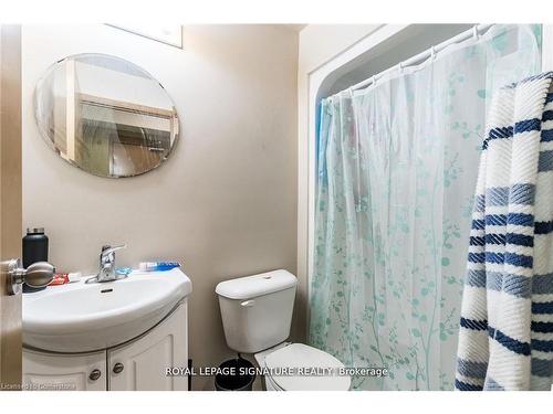 101-253 Lester Street, Waterloo, ON - Indoor Photo Showing Bathroom