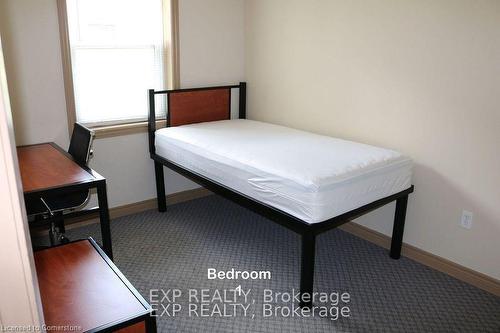 203-271 Lester Street, Waterloo, ON - Indoor Photo Showing Bedroom