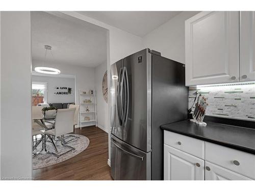 22-149 St Catharine Street, Smithville, ON - Indoor Photo Showing Kitchen