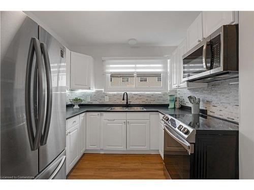 22-149 St Catharine Street, Smithville, ON - Indoor Photo Showing Kitchen With Stainless Steel Kitchen With Double Sink With Upgraded Kitchen