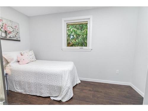 78 Ewing Street, Georgetown, ON - Indoor Photo Showing Bedroom