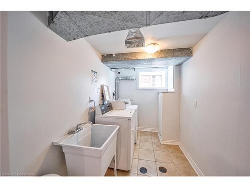 Upper-108 Victoria Street N, Hamilton, ON - Indoor Photo Showing Laundry Room