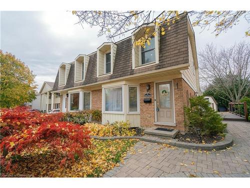 5 Manor Drive, Kitchener, ON - Outdoor With Facade