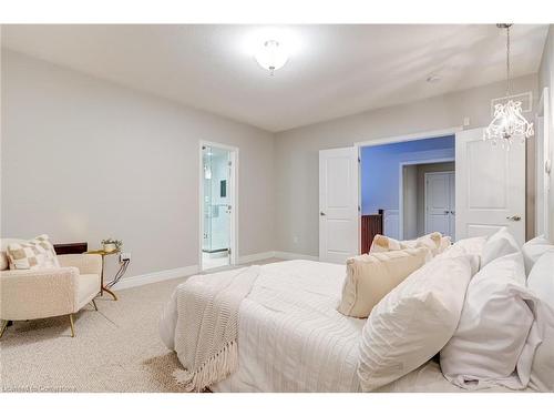 51 Copes Lane, Hamilton, ON - Indoor Photo Showing Bedroom