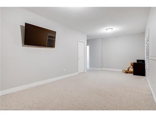 51 Copes Lane, Hamilton, ON - Indoor Photo Showing Other Room