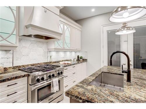 51 Copes Lane, Hamilton, ON - Indoor Photo Showing Kitchen With Upgraded Kitchen