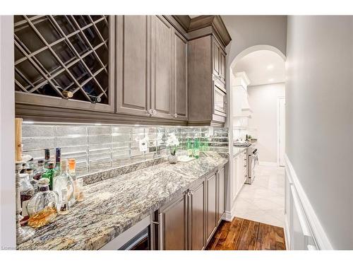 51 Copes Lane, Hamilton, ON - Indoor Photo Showing Kitchen With Upgraded Kitchen