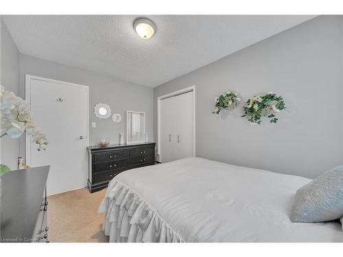 70 Inverlyn Crescent, Kincardine, ON - Indoor Photo Showing Bedroom