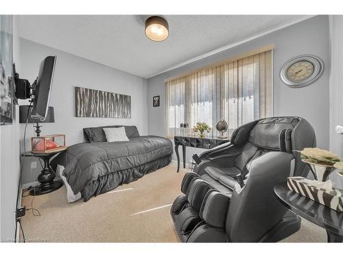 70 Inverlyn Crescent, Kincardine, ON - Indoor Photo Showing Bedroom