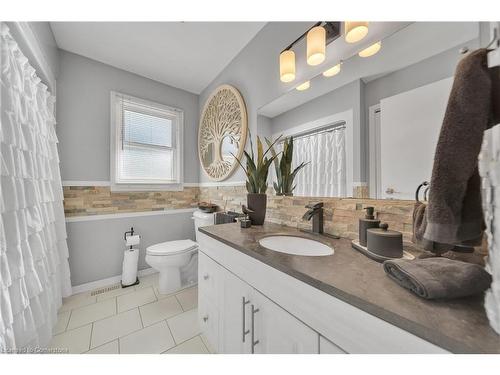 70 Inverlyn Crescent, Kincardine, ON - Indoor Photo Showing Bathroom