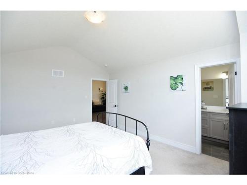 50 Tindall Cres Crescent, East Luther-Grand Valley, ON - Indoor Photo Showing Bedroom