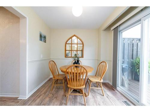 2470 Cobbinshaw Circle, Mississauga, ON - Indoor Photo Showing Dining Room