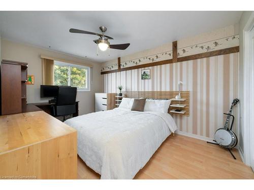 2470 Cobbinshaw Circle, Mississauga, ON - Indoor Photo Showing Bedroom