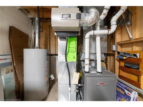 2470 Cobbinshaw Circle, Mississauga, ON - Indoor Photo Showing Basement