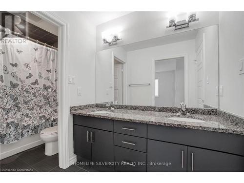 13 Hartfield Street, Ingersoll, ON - Indoor Photo Showing Bathroom