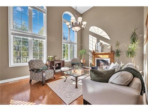 4272 Clubview Drive, Burlington, ON - Indoor Photo Showing Living Room With Fireplace