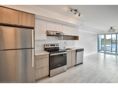 A402-1117 Cooke Boulevard, Burlington, ON - Indoor Photo Showing Kitchen With Stainless Steel Kitchen