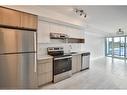 A402-1117 Cooke Boulevard, Burlington, ON  - Indoor Photo Showing Kitchen With Stainless Steel Kitchen 