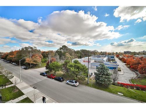 A402-1117 Cooke Boulevard, Burlington, ON - Outdoor With View