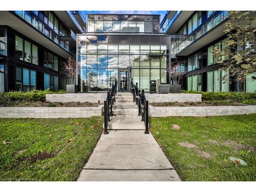 A402-1117 Cooke Boulevard, Burlington, ON - Outdoor