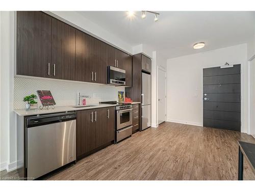 604-212 King William Street, Hamilton, ON - Indoor Photo Showing Kitchen With Stainless Steel Kitchen