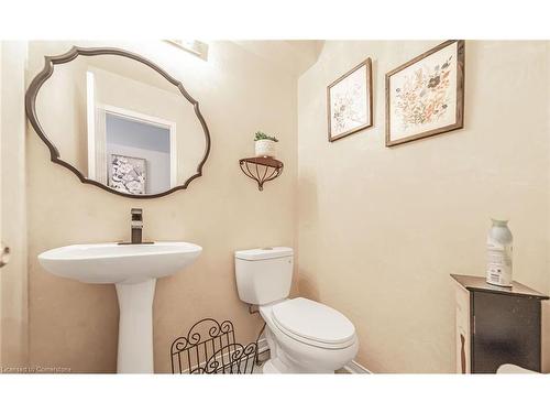 5160 Boardwalk Drive, Mississauga, ON - Indoor Photo Showing Bathroom