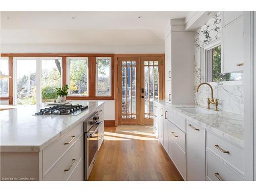 28 Eleventh Street West Street, Toronto, ON - Indoor Photo Showing Kitchen With Upgraded Kitchen